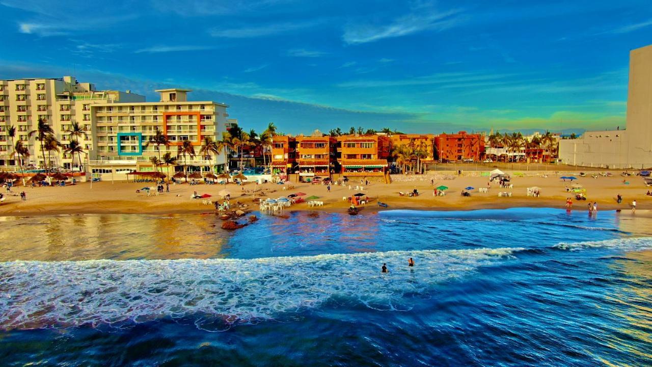 Playa Suites Mazatlán Oda fotoğraf