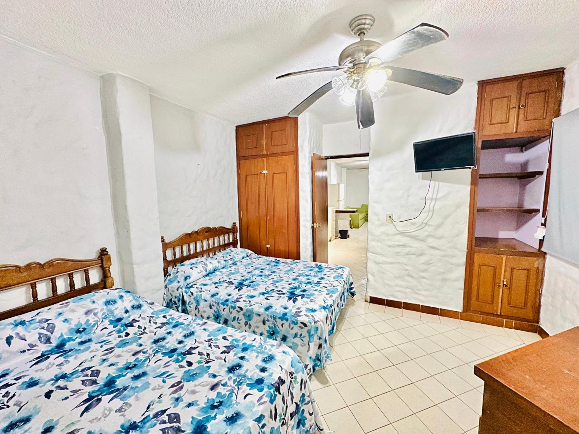 Playa Suites Mazatlán Oda fotoğraf