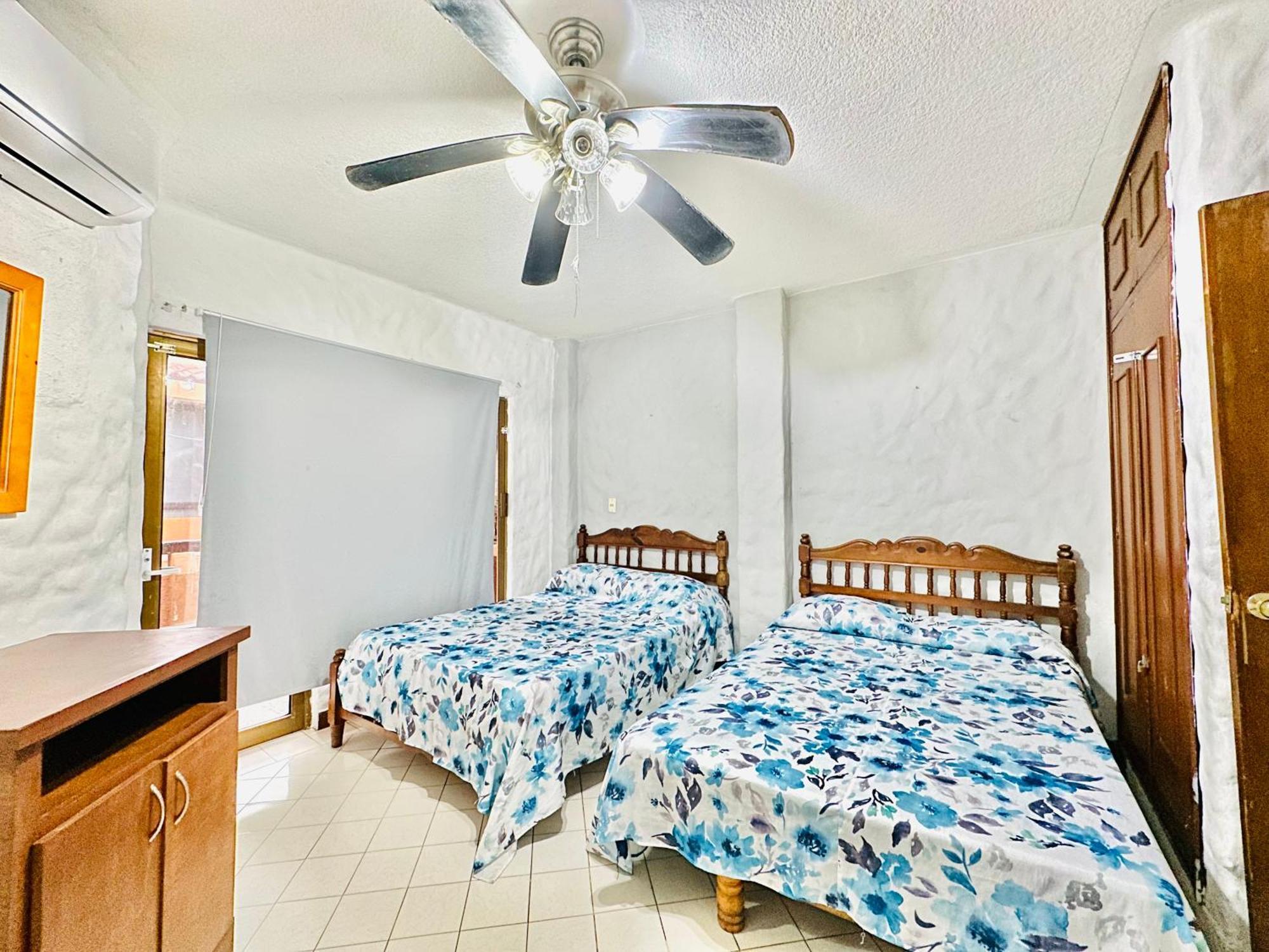 Playa Suites Mazatlán Oda fotoğraf