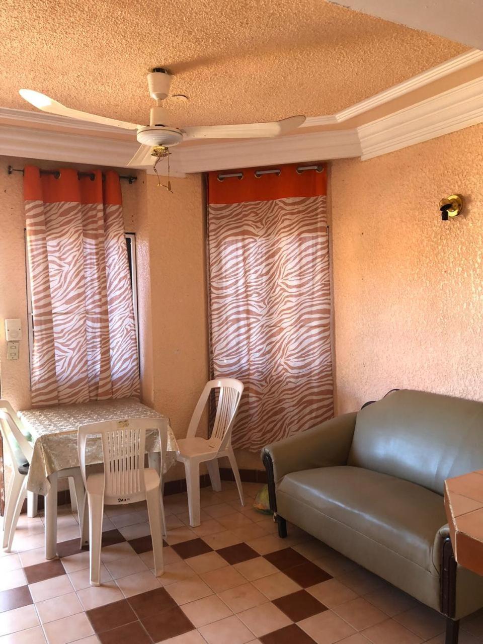 Playa Suites Mazatlán Oda fotoğraf